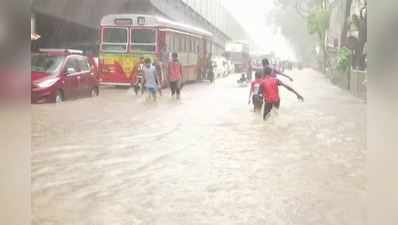 મુંબઈમાં ભારે વરસાદના કારણે ઠેર-ઠેર પાણી ભરાયા, BMC એલર્ટ પર
