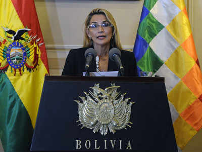 बोलिविया की राष्ट्रपति ने सभी मंत्रियों से मांगा इस्तीफा