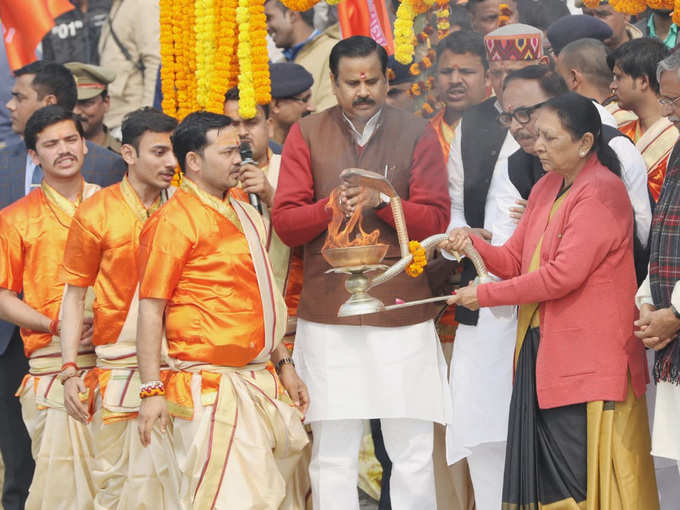 ANANDIBEN GANGA YATRA2