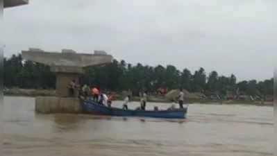 આંધ્રપ્રદેશ : ગૌતમી નદીમાં હોડી પલટી, 30 લોકો ગુમ!