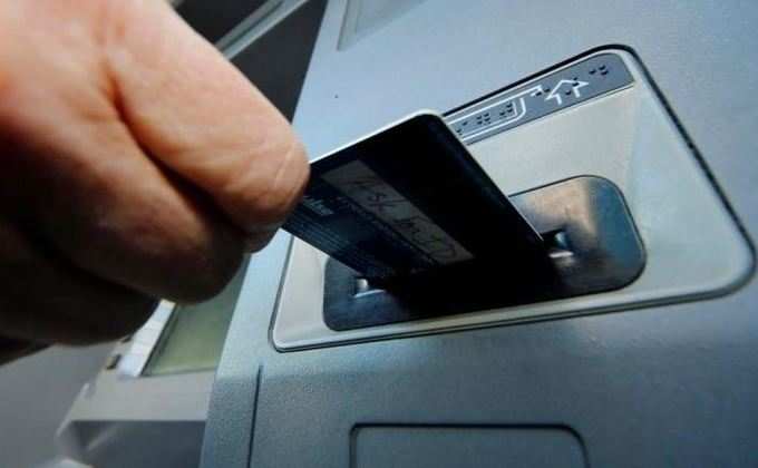 હજારો કિમી દૂરના ATMsમાંથી ઉપાડી લેવાયા રૂપિયા