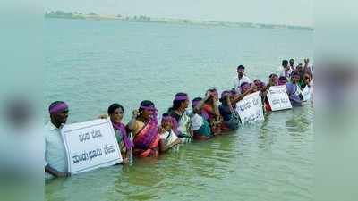 ಮದ್ಯ ನಿಷೇಧಿಸಲು ಆಗ್ರಹಿಸಿ ಕೂಡಲ ಸಂಗಮದಲ್ಲಿ ಜಲಸತ್ಯಾಗ್ರಹ