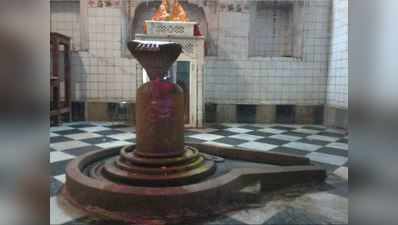 દ્વાર ખૂલ્યાં પહેલા જ શિવલિંગને ચડી જાય છે જળ, આ મંદિરમાં થાય છે ચમત્કાર