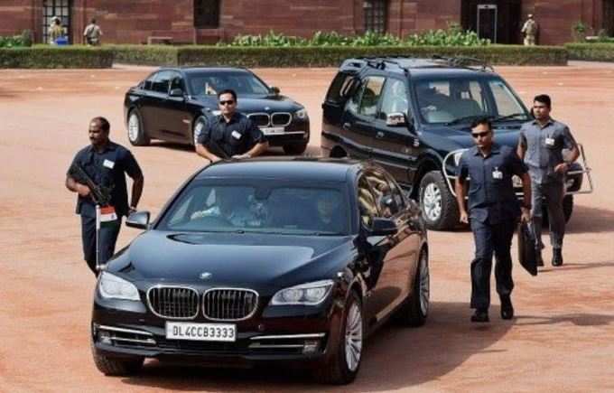 PM પાસે 2014થી BMW કાર