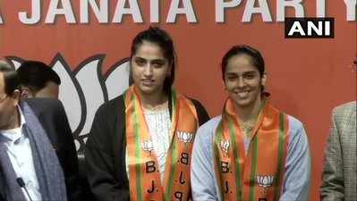 BJP: కమలం గూటికి సైనా నెహ్వాల్.. ఢిల్లీ ఎన్నికల్లో ప్రచారం!