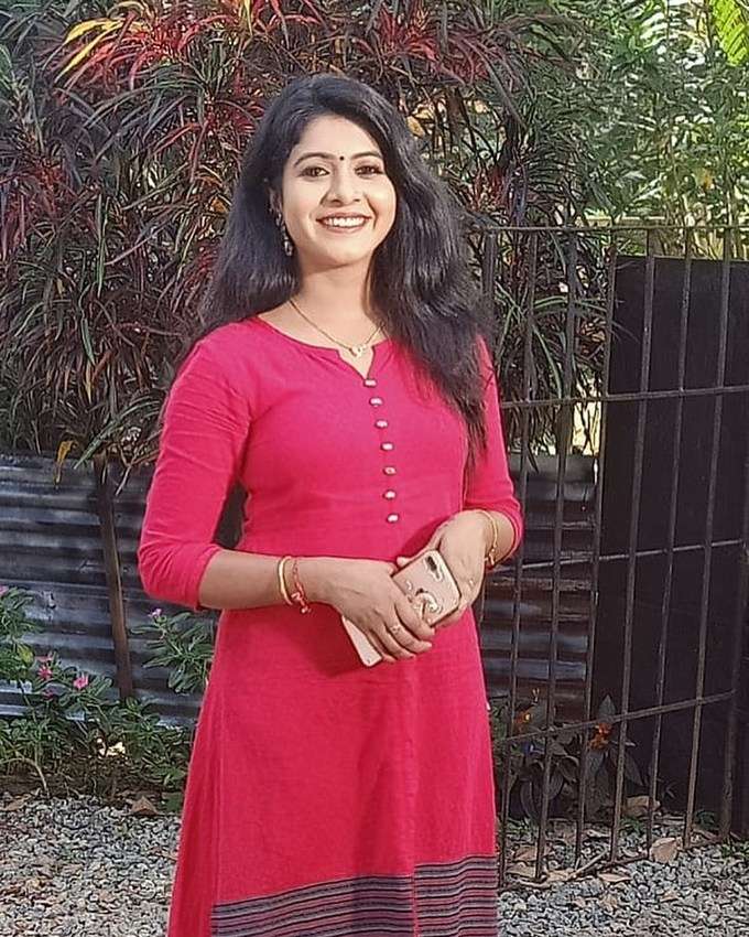 ​ശാലീന സുന്ദരി!
