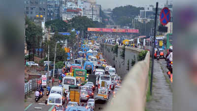 Traffic Congestion: വർഷത്തിൽ 10 ദിവസം ട്രാഫിക്ക് ബ്ലോക്കിൽ, പാവം ബെംഗളൂരുകാർ