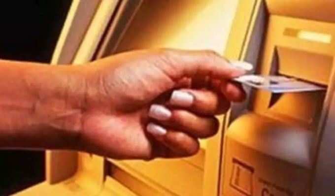 બોલો ATM કાર્ડનો વીમો પણ બચાવી શકે છે તારા લાખો રુપિયા
