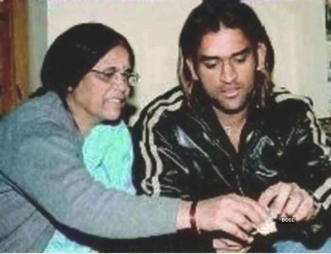 Cute pictures of Indian cricketers and their moms