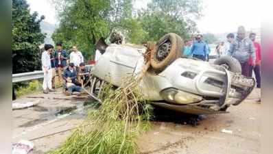 મુંબઈ-પુણે હાઈવે પર ખતરનાક અકસ્માત, છ પલ્ટી ખાઈ ગઈ SUV