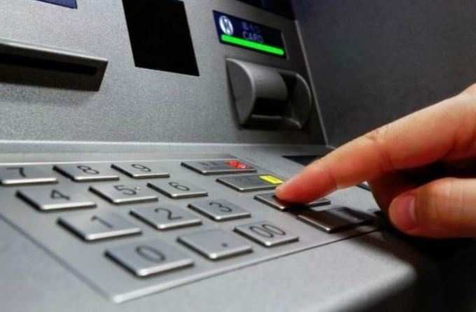 કેમ બંધ થઈ શકે છે ATMs?