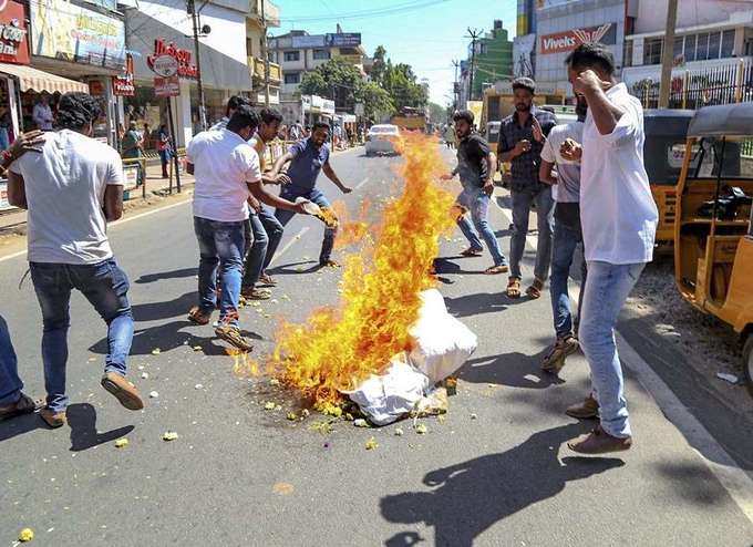 Protests, clashes in Kerala after women’s entry into Sabarimala