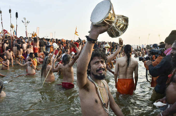 Kumbh Mela 2019: ‘Shahi Snan’ begins in Prayagraj