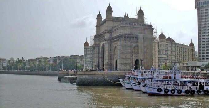 ઓનલાઈન બુક કરો બોટ