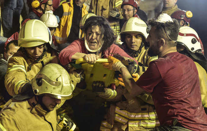 At least 2 killed, as building collapses in Istanbul