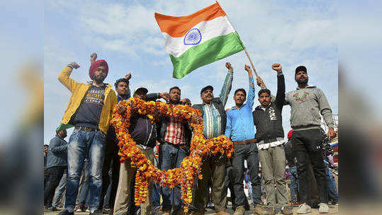 Thousands gather at the Attari border to welcome the IA...                                         