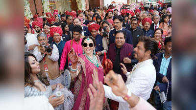 નીતા અંબાણી સાથે SRKએ કર્યો ડાન્સ, આકાશના લગ્નમાં પહોંચ્યા આ સેલેબ્સ