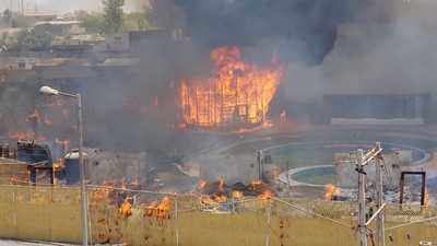જેતપુરઃ હોટેલ પધારોમાં લાગી ભીષણ આગ, આઠ ફાયર-ફાઈટર ઘટનાસ્થળે