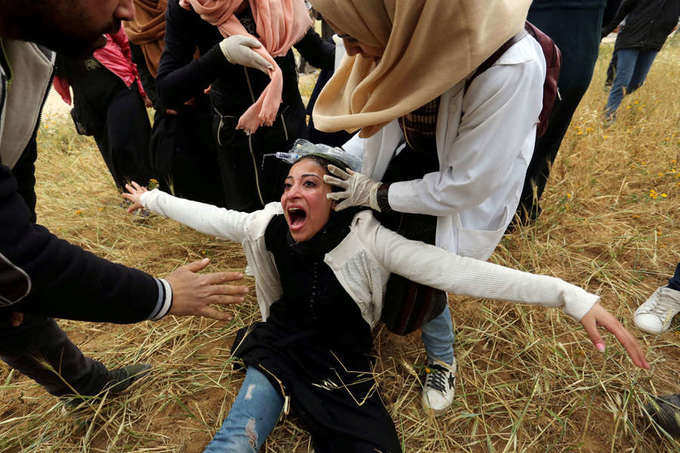 At least four dead, hundreds wounded in Gaza border protests