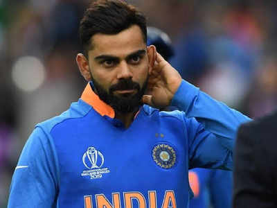 Virat Kohli 5జీ ఫోన్ వాడుతున్నాడా? ఇంటర్నెట్లో వైరల్ అవుతున్న ఫొటో!