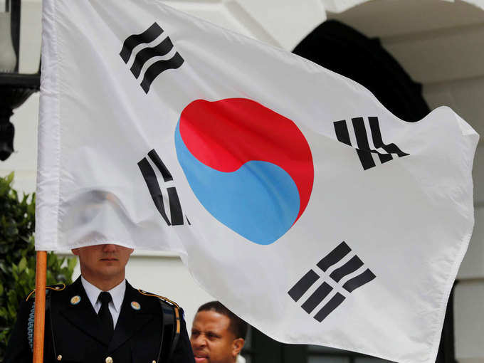 दक्षिण कोरिया- नंबर 11