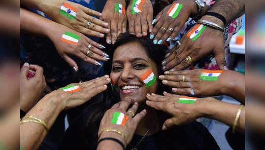 World Cup 2019: Fans celebrate Indias victory over Pakistan 