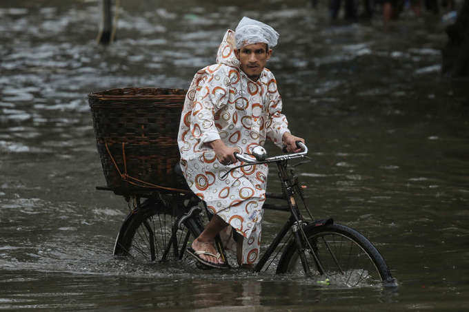 Mumbai limps back to normalcy as rains subside