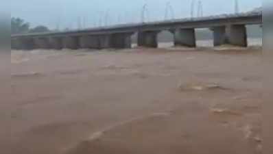 દક્ષિણ ગુજરાતમાં ધોધમાર વરસાદ, ઔરંગા નદીમાં ઘોડાપૂર, દમણગંગા નદી ભયનજક સપાટીએ