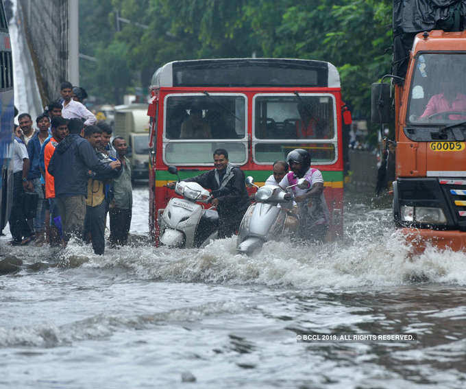 Heavy rain wreaks havoc in Mumbai