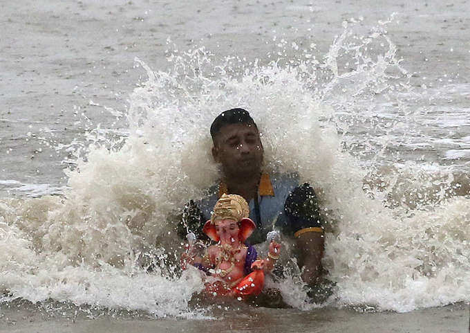 Ganesha Utsav: Best photos of idol immersion from across India