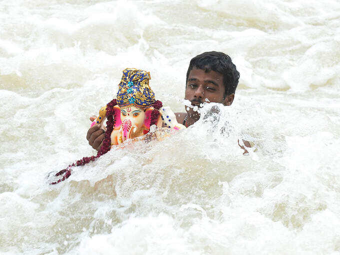 Top 30 photos from Ganpati immersion across India