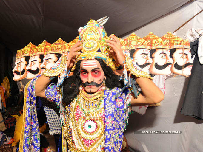 Nation celebrates Dussehra with fervour