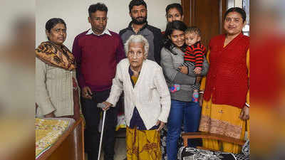 दिल्ली चुनावः 111 साल की उम्र में भी मतदान के लिए उत्सुक हैं कलितारा मंडल