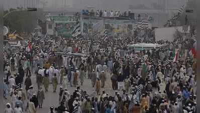 પાકિસ્તાનમાં ઈમરાનની  મુશ્કેલીઓ વધી, મૌલાનાના નેતૃત્વમાં વડાપ્રધાનના રાજીનામાની માંગ