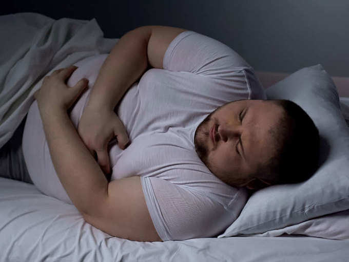 ​कम नींद लेने से ग्रोथ हॉर्मोन्स की प्रक्रिया घट जाती है