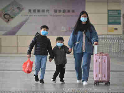 करॉना वायरस: हॉन्ग कॉन्ग ने चीन से आने वाले लोगों को अलग केंद्रों में रखना शुरू किया