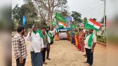 మా సీఎం మనసు మార్చండి.. వనదేవతలను వేడుకున్న అమరావతి రైతులు