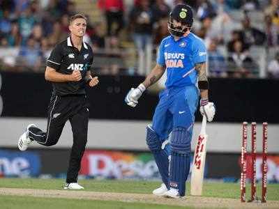 India vs New Zealand: लगातार तीसरी बार बोल्ड हुए विराट कोहली, महज संयोग या गेंदबाजों ने तलाशी कमी?