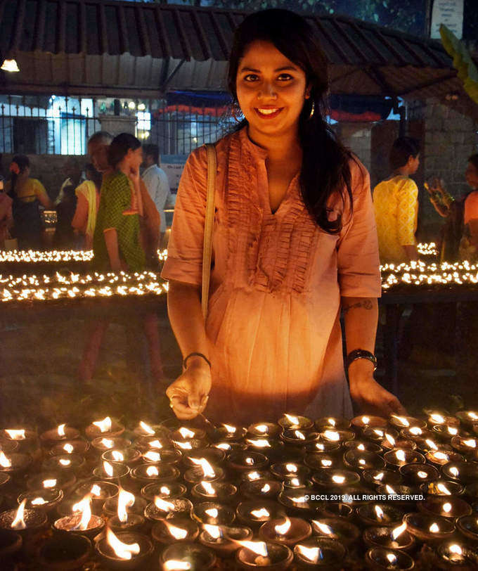 Kartik Purnima: Dazzling pictures from Dev Deepawali celebrations