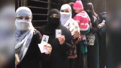 दिल्ली के मुस्लिम वोटर्स पर बीजेपी का तंज, संभालकर रखें कागज, एनपीआर में दिखाना होगा