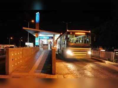 અમદાવાદઃ ઘોડાસરમાં BRTS કોરિડોરમાં વાહન ચલાતા ટુ-વ્હીલર ચાલકને બસે કચડી માર્યો