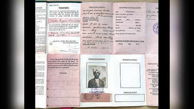 दुर्लभ: अहमदाबाद के परिवार को मिला दादा का 101 साल पुराना पासपोर्ट