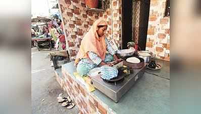 અમદાવાદ: રોટલીઓ વેચીને દર મહિને ₹30,000થી વધુ કમાણી કરે છે જમાલપુરના પરિવારો