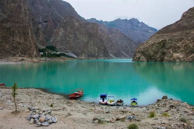 Atabbad boats