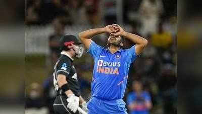 India vs New Zealand: तीसरे वनडे में पेसर्स के प्रदर्शन किया निराश!