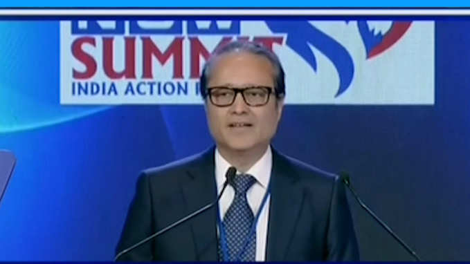 Times Group MD Vineet Jain welcomes PM Narendra Modi at the Times Now summit 