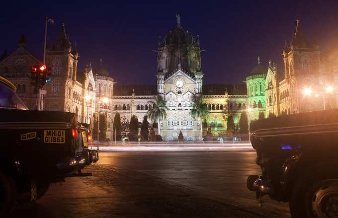 ಮುಂಬೈಯಲ್ಲಿ ಕ್ರೌರ್ಯ...!