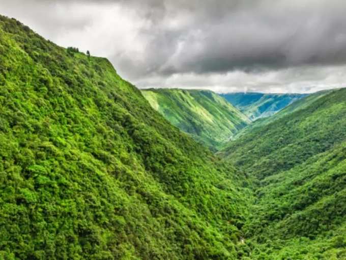 ​సెవెన్ సిస్టర్స్ జలపాతాల ప్రత్యేకత