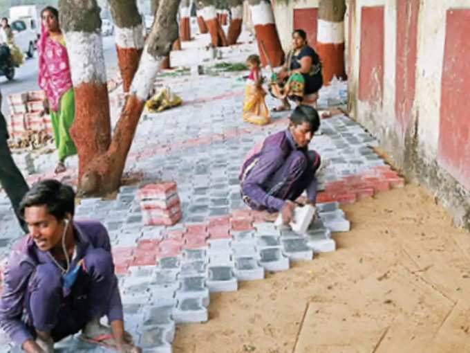 ​ಪಾದಚಾರಿ ಮಾರ್ಗಕ್ಕೆ ಮೇಕಪ್‌