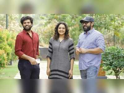 മഞ്ജുവെത്തി; സണ്ണി വെയ്ന്‍റെ പടവെട്ടില്‍ നിവിനൊപ്പം ചേരാന്‍